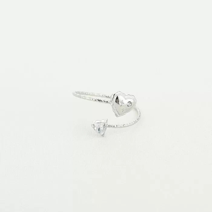 Ring met hartje en diamant