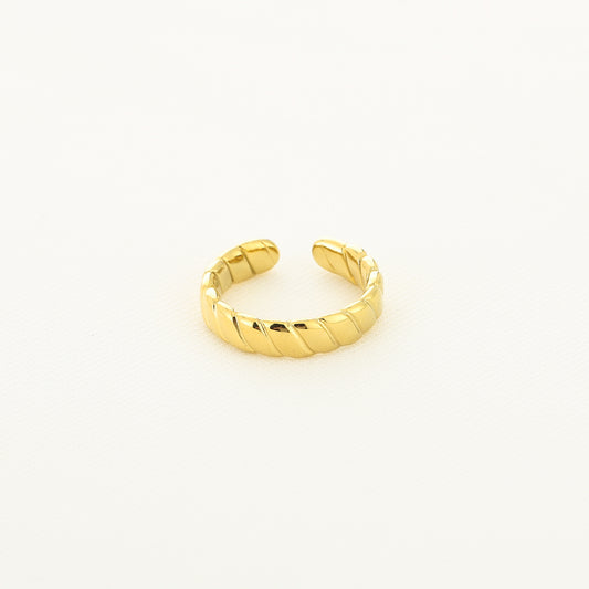 Simple ring