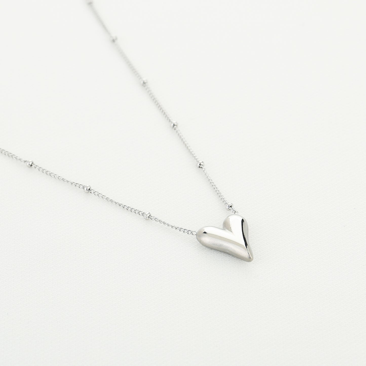 Ketting V shaped hart